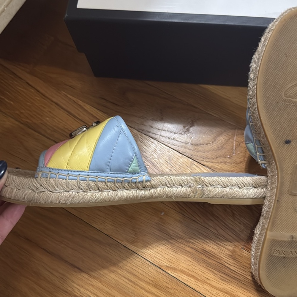 Beautiful pastel Gucci espadrille sandals authentic - Picture 4 of 5